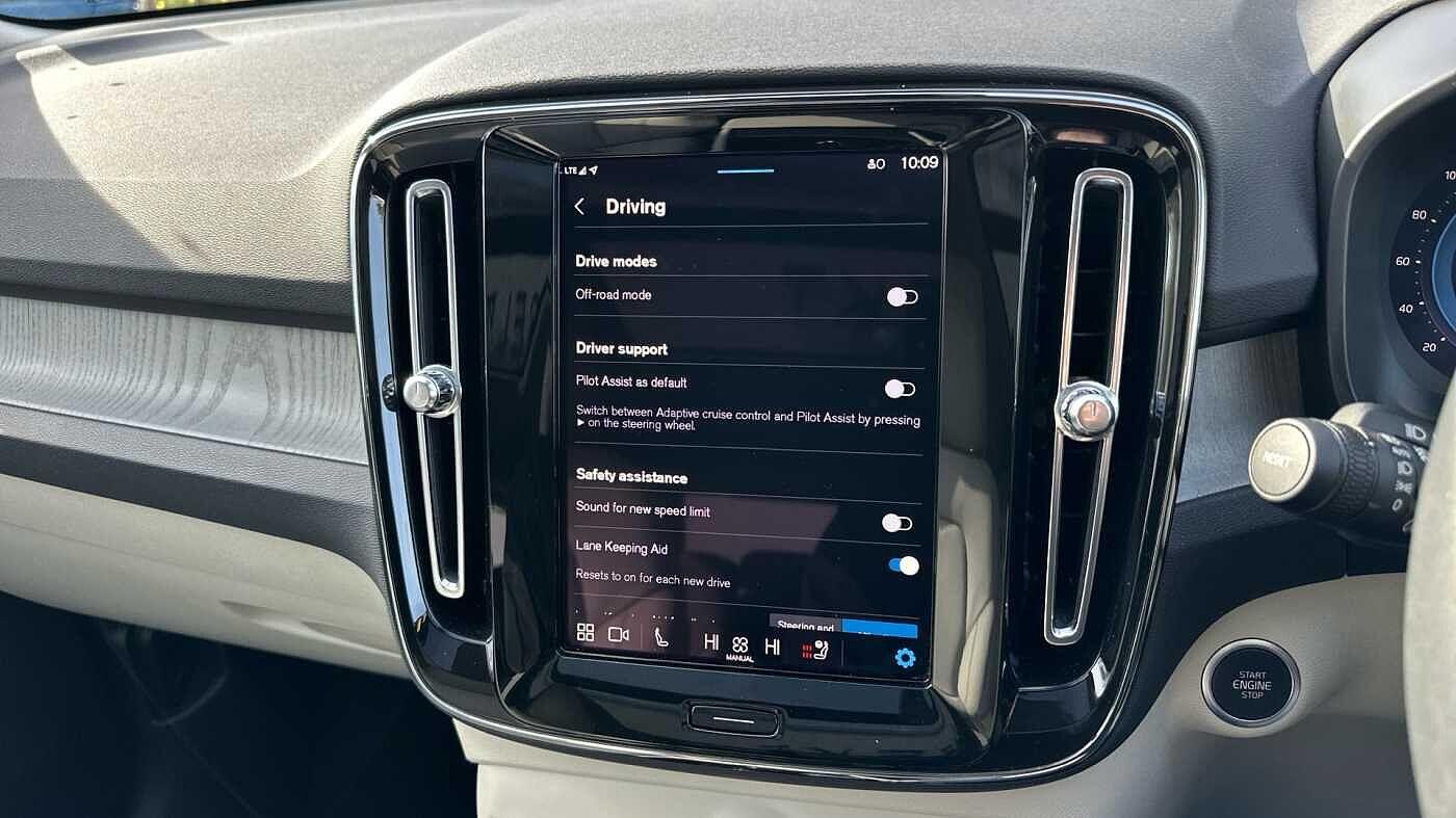 Used Volvo XC40 2024 for sale - 77958489: Photo 32