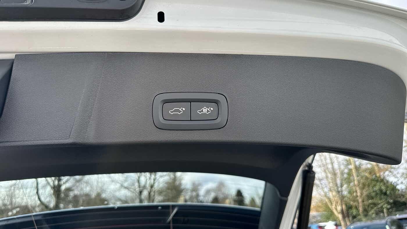 Used Volvo XC40 2024 for sale - 77958489: Photo 46