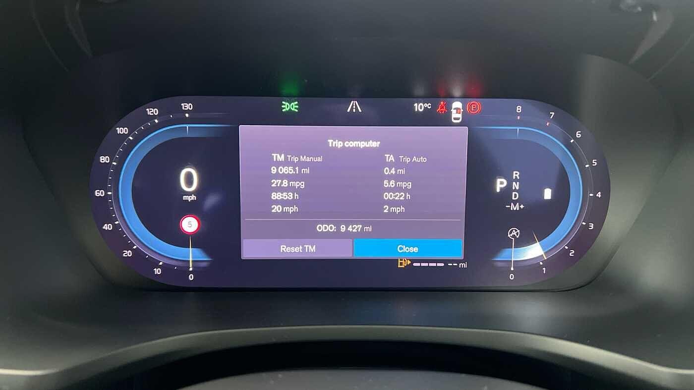 Used Volvo V60 2023 for sale - 77439975: Photo 9