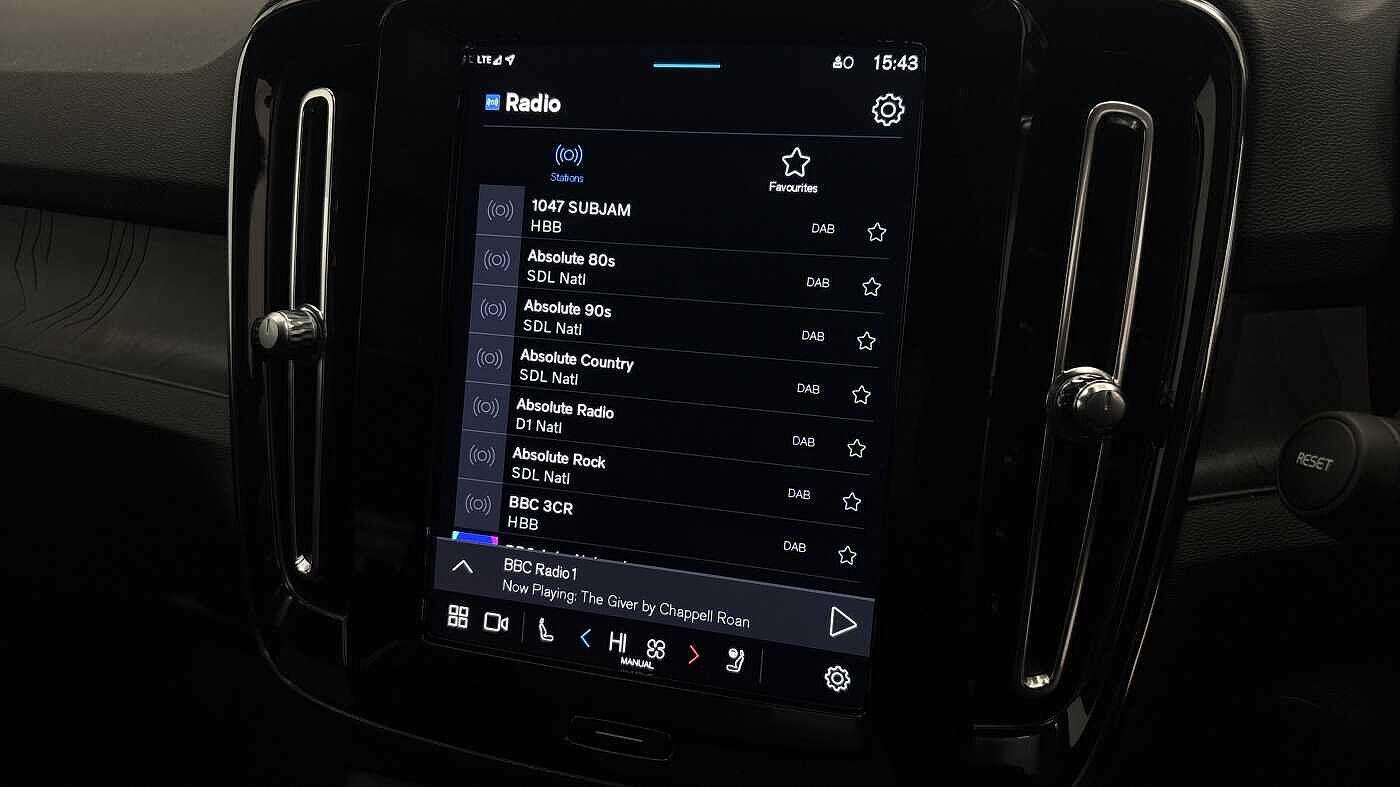 Used Volvo XC40 2022 for sale - 77363745: Photo 37