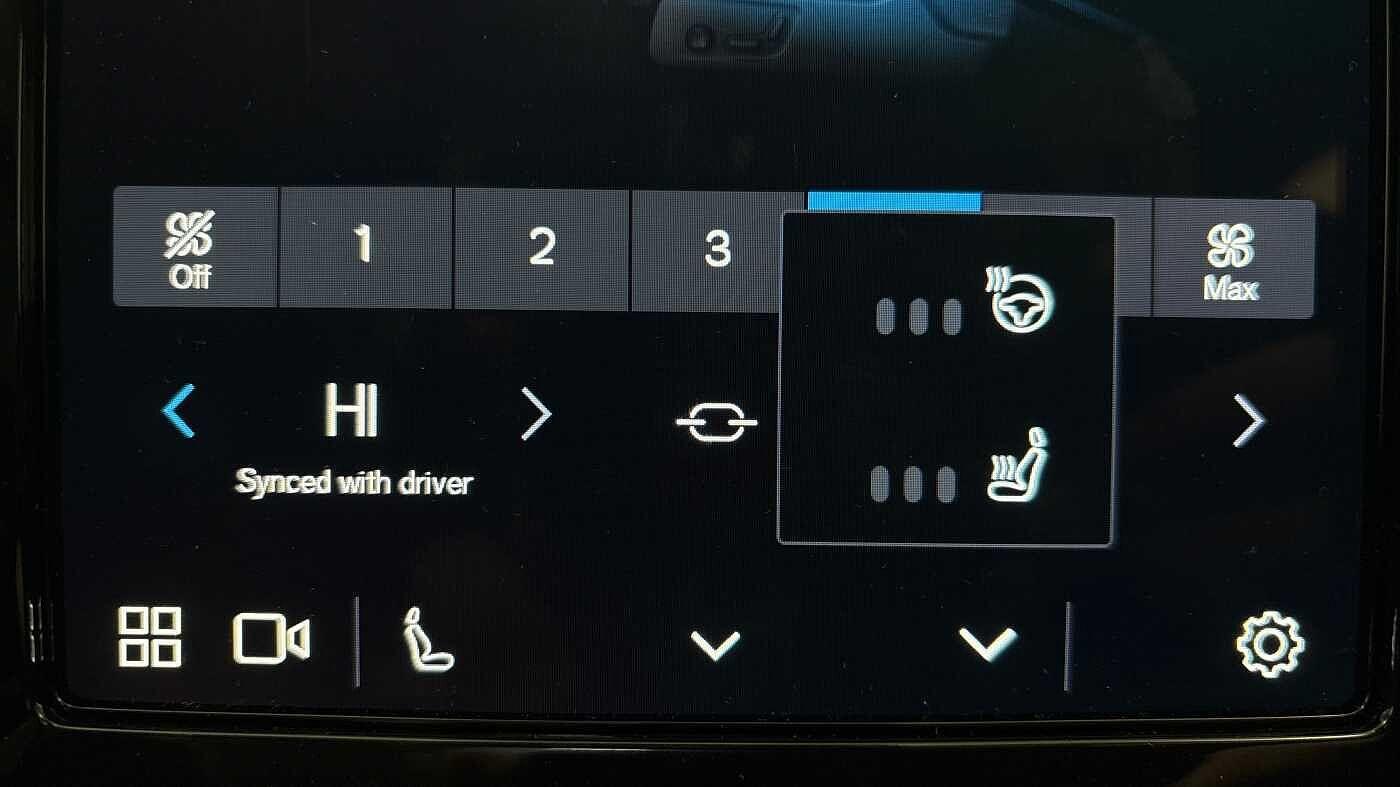 Used Volvo XC40 2022 for sale - 77363745: Photo 41