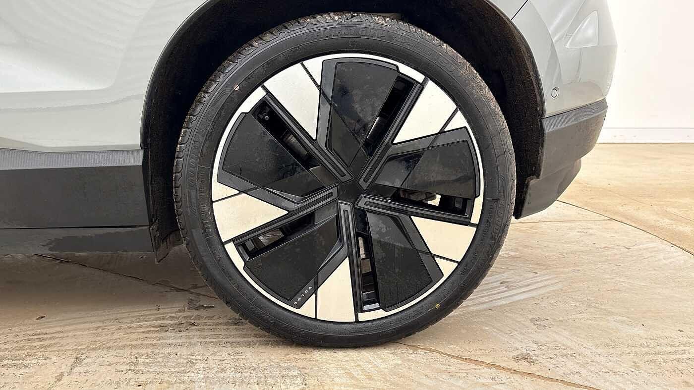 Used Volvo EX30 2025 for sale - 77993476: Photo 4