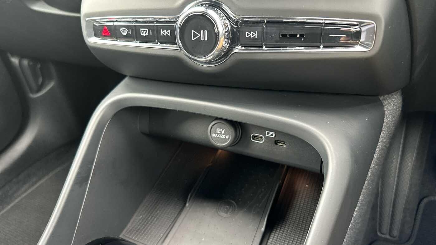 Used Volvo XC40 2022 for sale - 77363737: Photo 31