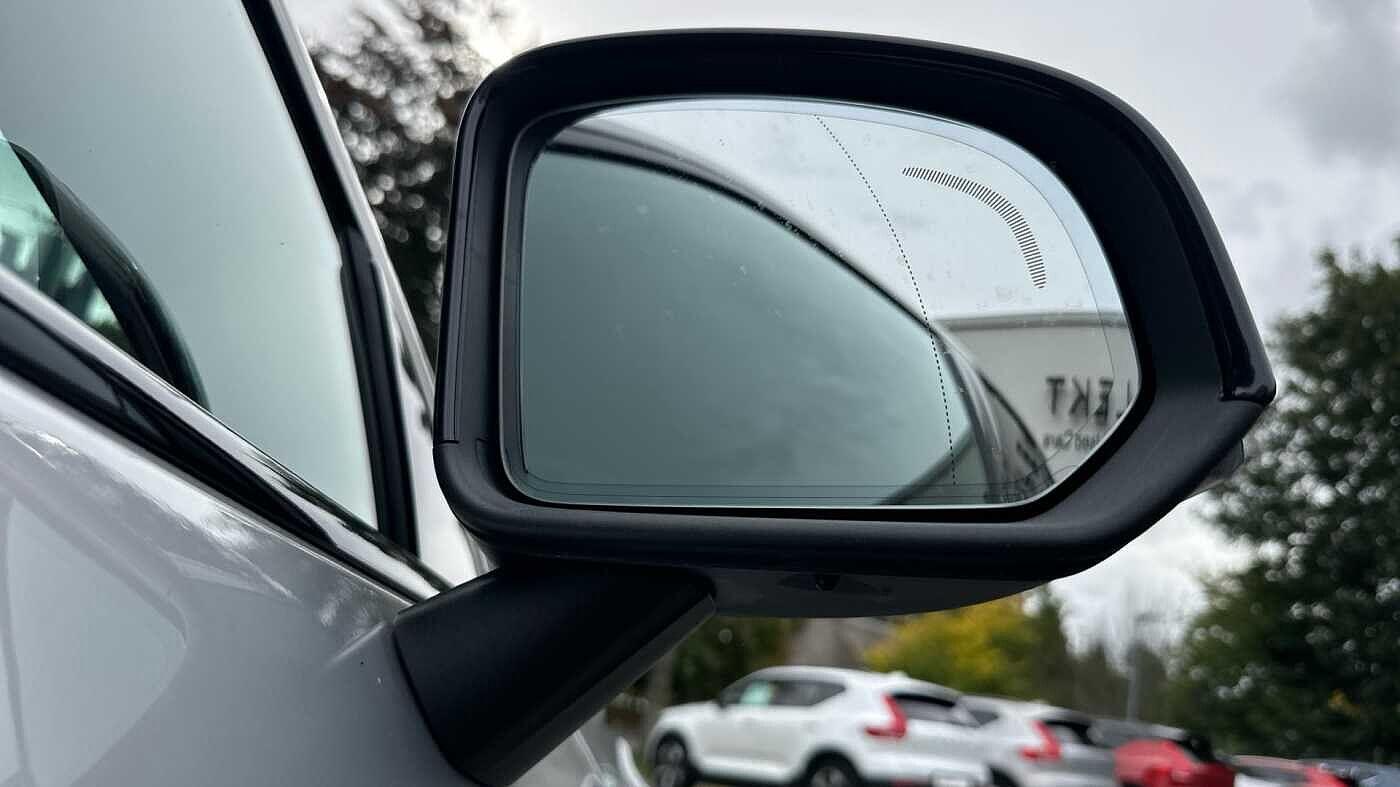 Used Volvo XC40 2022 for sale - 77363737: Photo 37