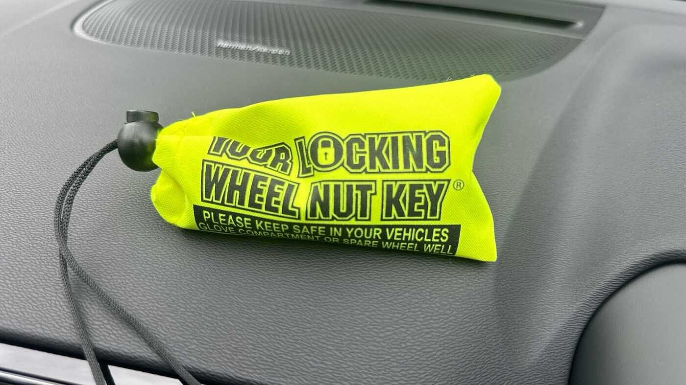 Used Volvo XC40 2024 for sale - 77363719: Photo 16