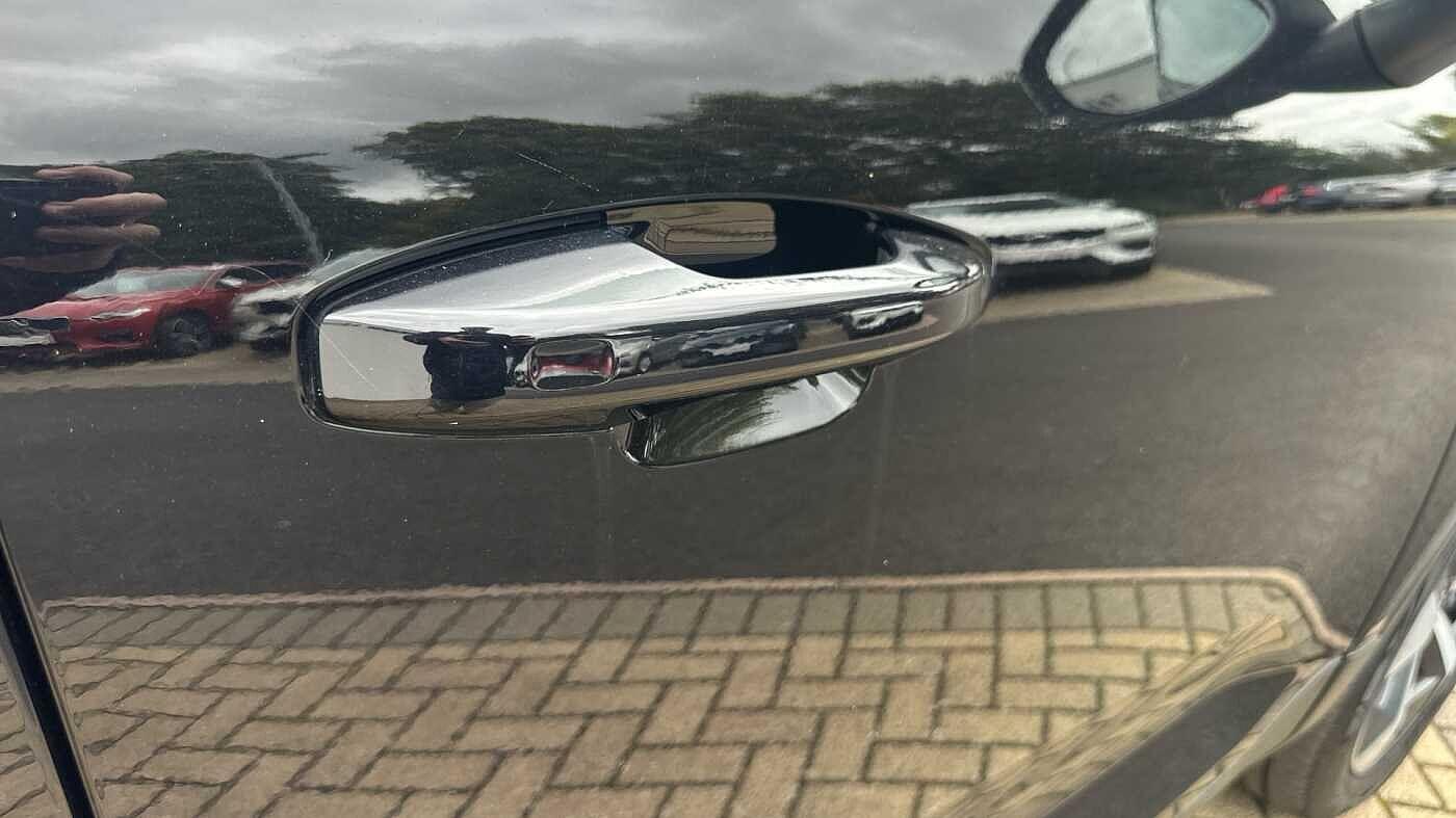 Used Volvo XC40 2024 for sale - 77363719: Photo 37