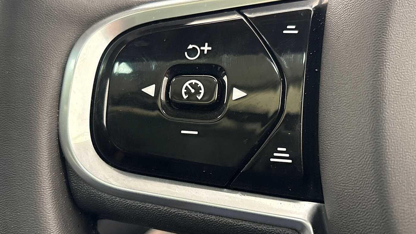 Used Volvo XC60 2022 for sale - 77363728: Photo 31