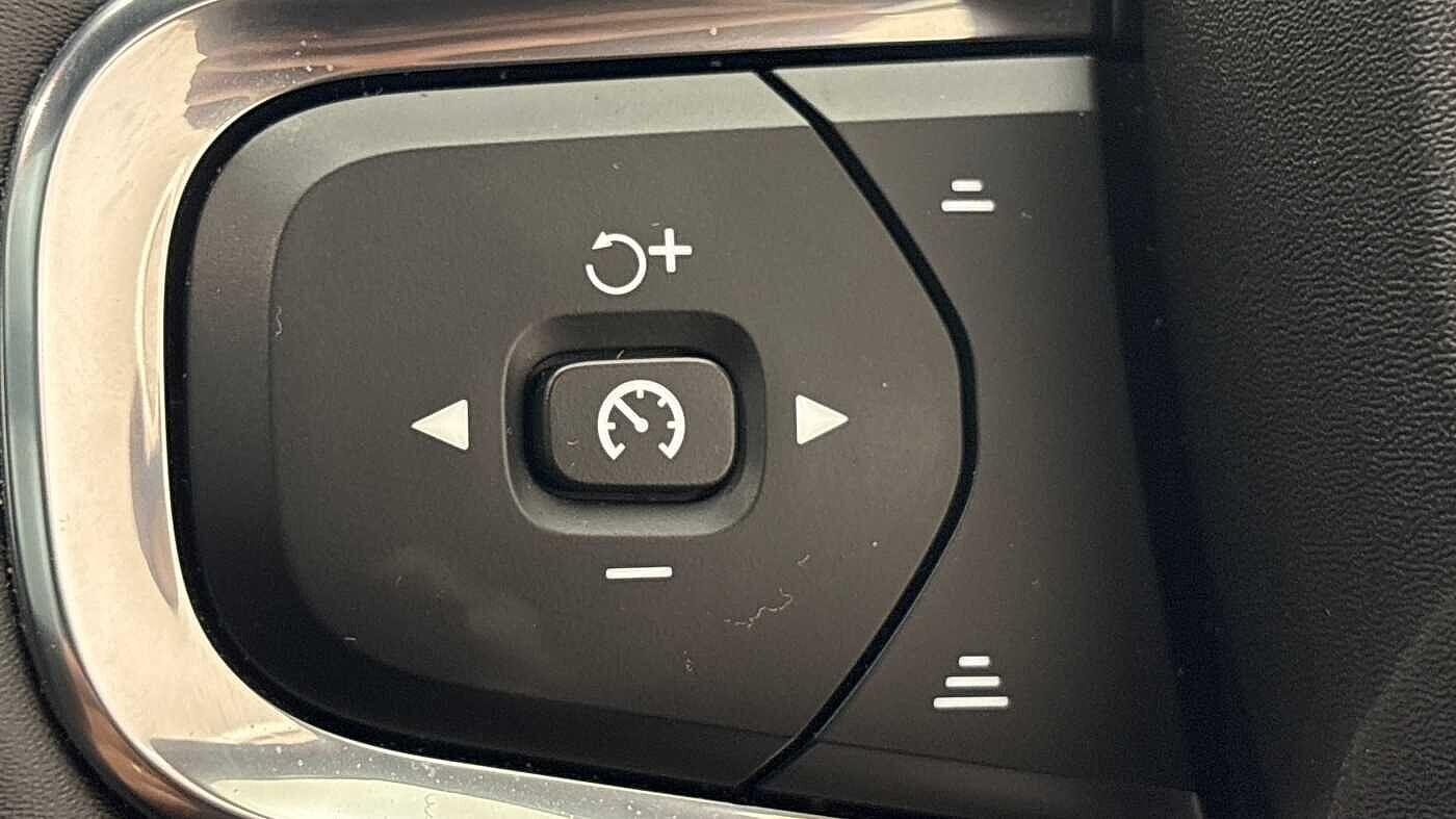 Used Volvo XC40 2022 for sale - 77439973: Photo 31