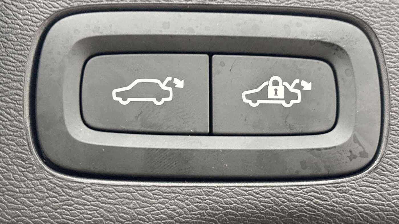 Used Volvo XC60 2025 for sale - 77387134: Photo 18