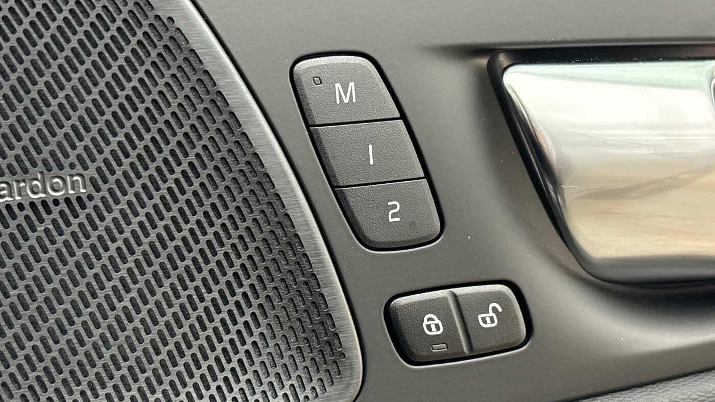 Used Volvo XC60 2025 for sale - 77387134: Photo 25