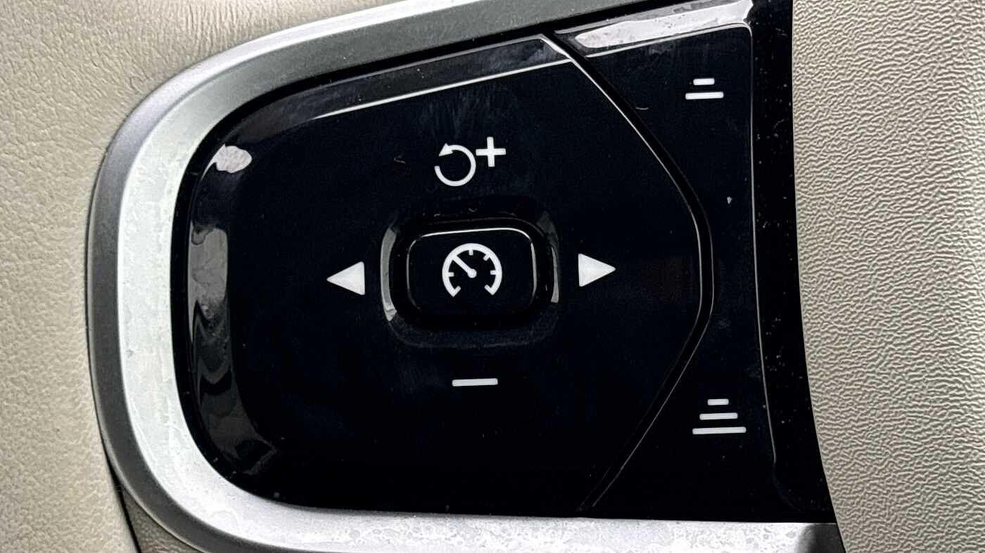 Used Volvo XC60 2025 for sale - 77363720: Photo 30