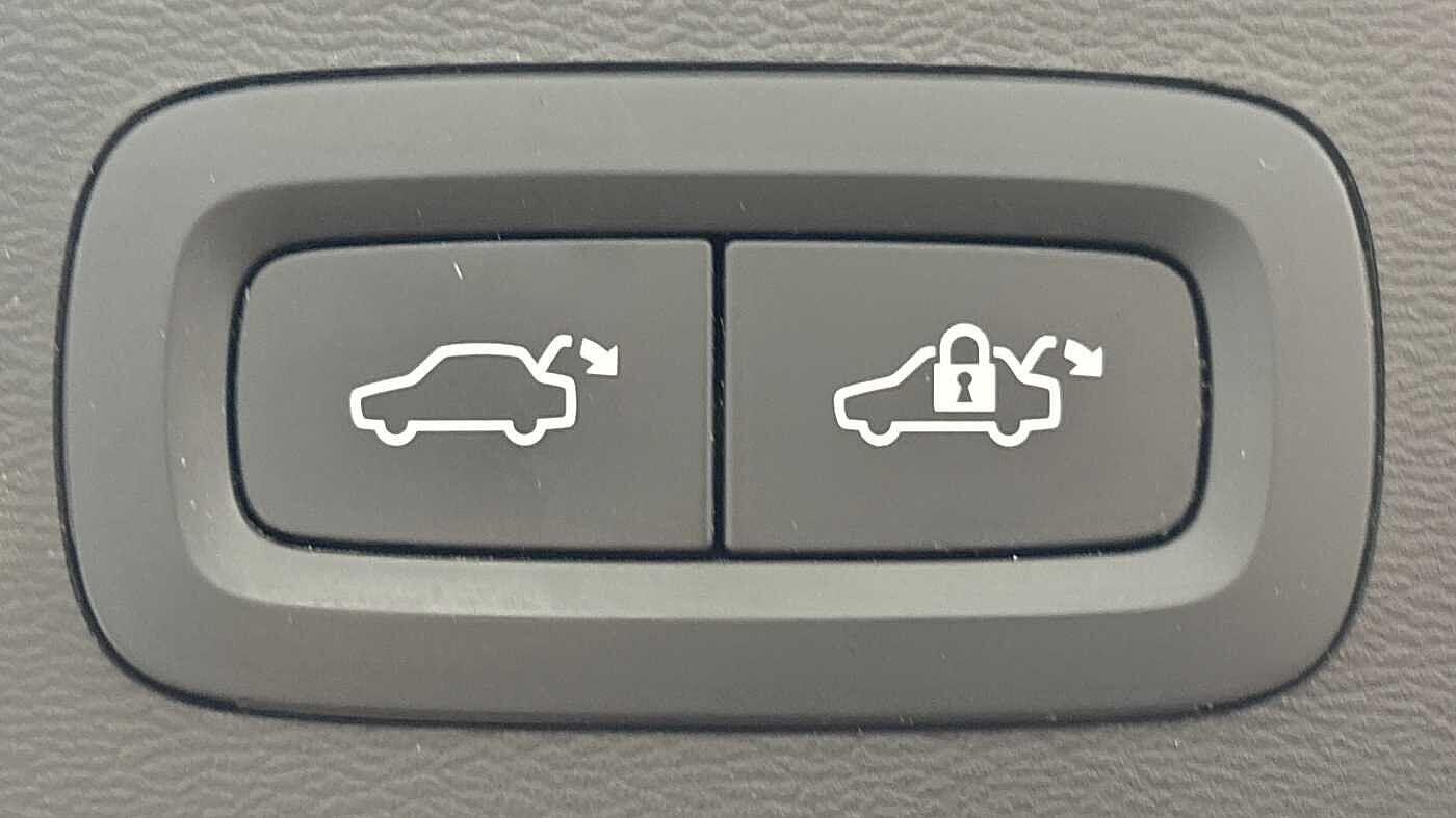 Used Volvo XC40 2023 for sale - 77363741: Photo 19