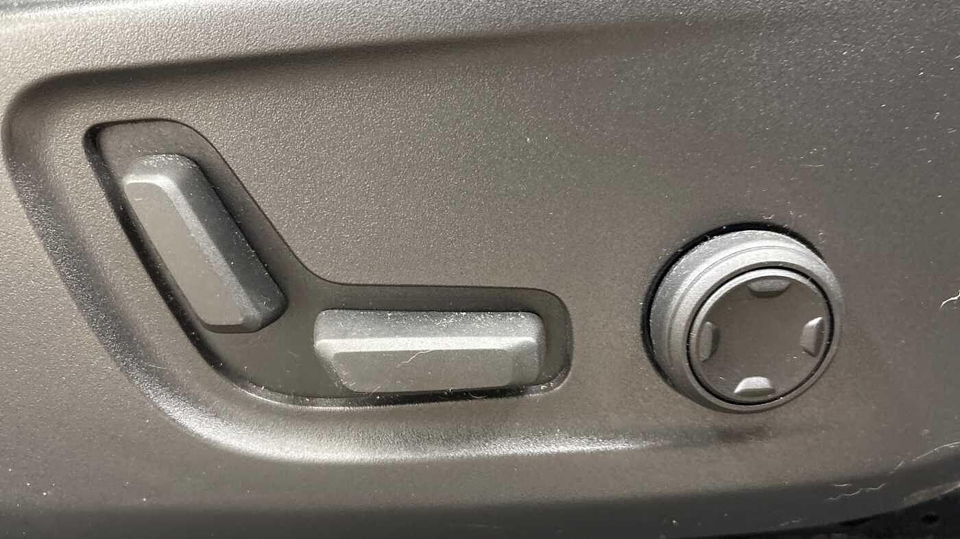 Used Volvo XC40 2023 for sale - 77363741: Photo 28