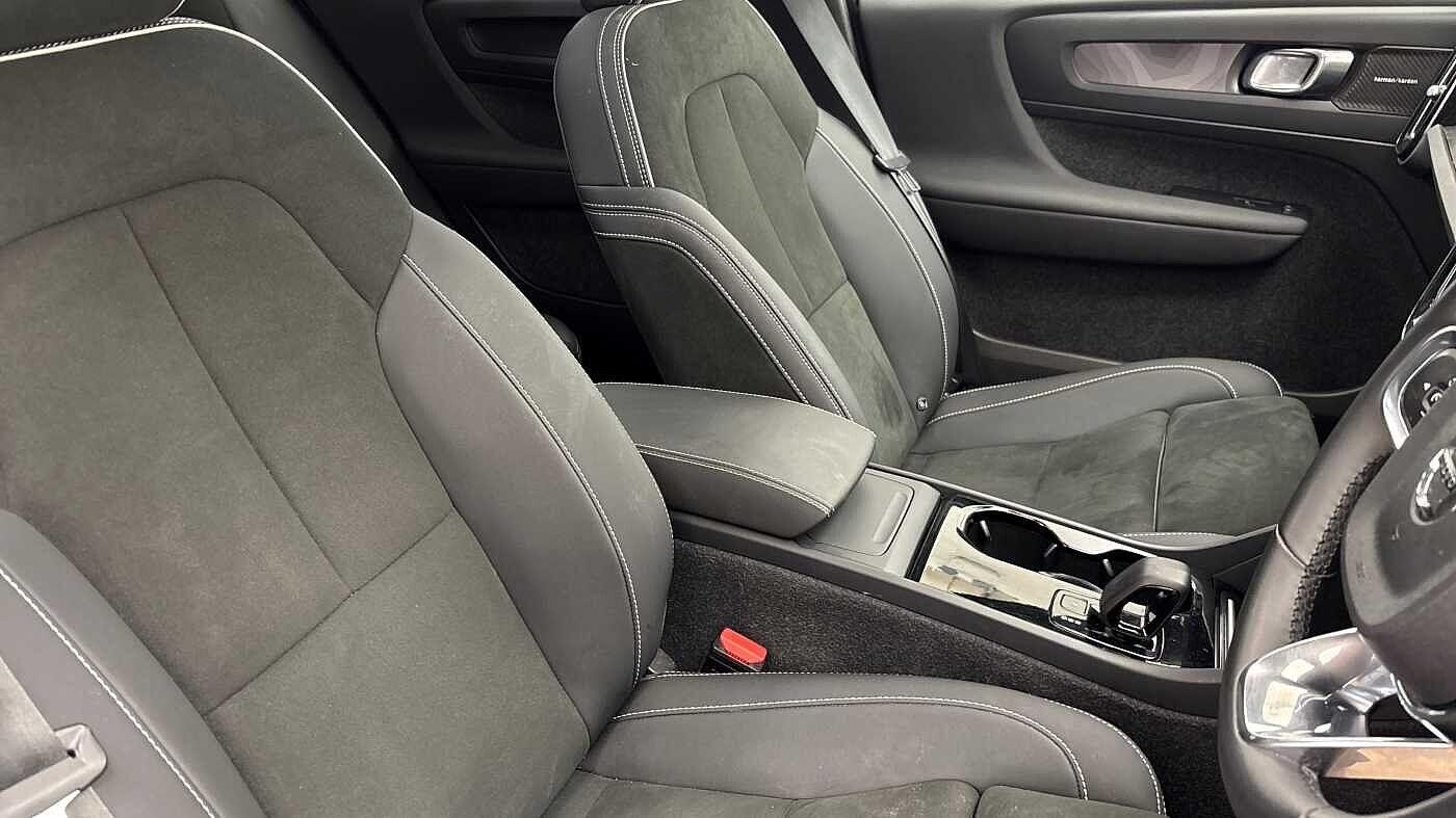 Used Volvo XC40 2023 for sale - 77363741: Photo 29