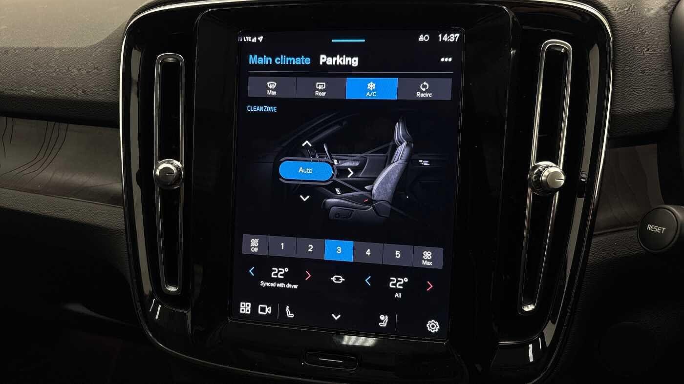 Used Volvo XC40 2023 for sale - 77363741: Photo 39