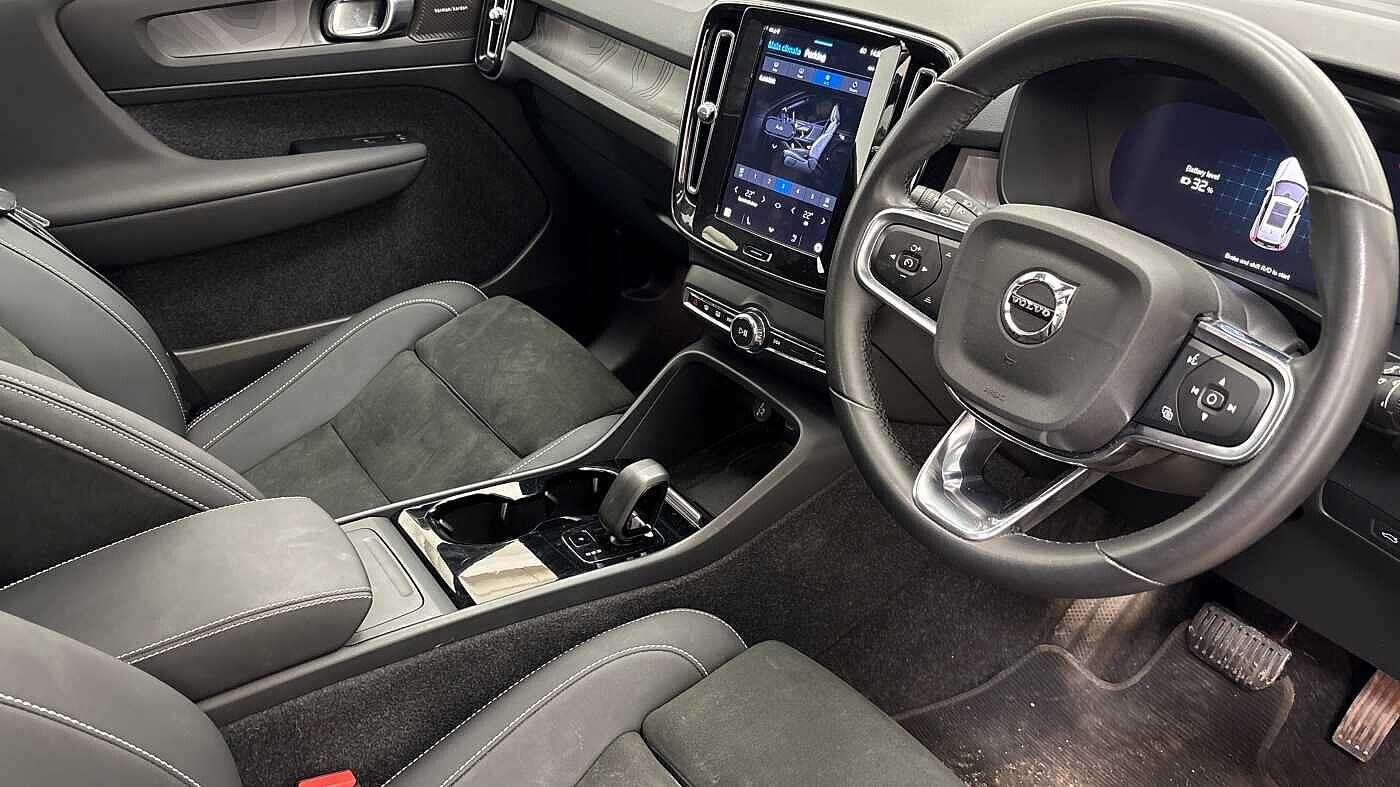 Used Volvo XC40 2023 for sale - 77363741: Photo 9