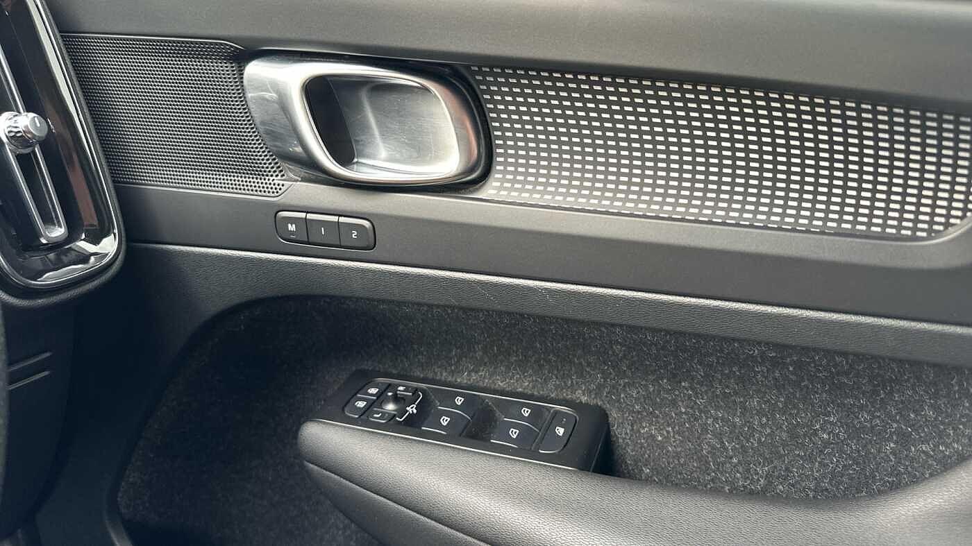 Used Volvo XC40 2021 for sale - 77363725: Photo 17