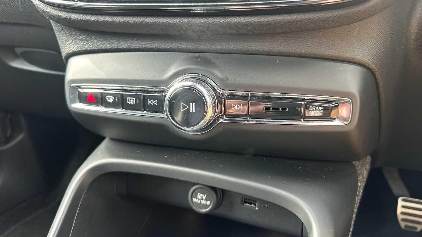 Used Volvo XC40 2021 for sale - 77363725: Photo 33