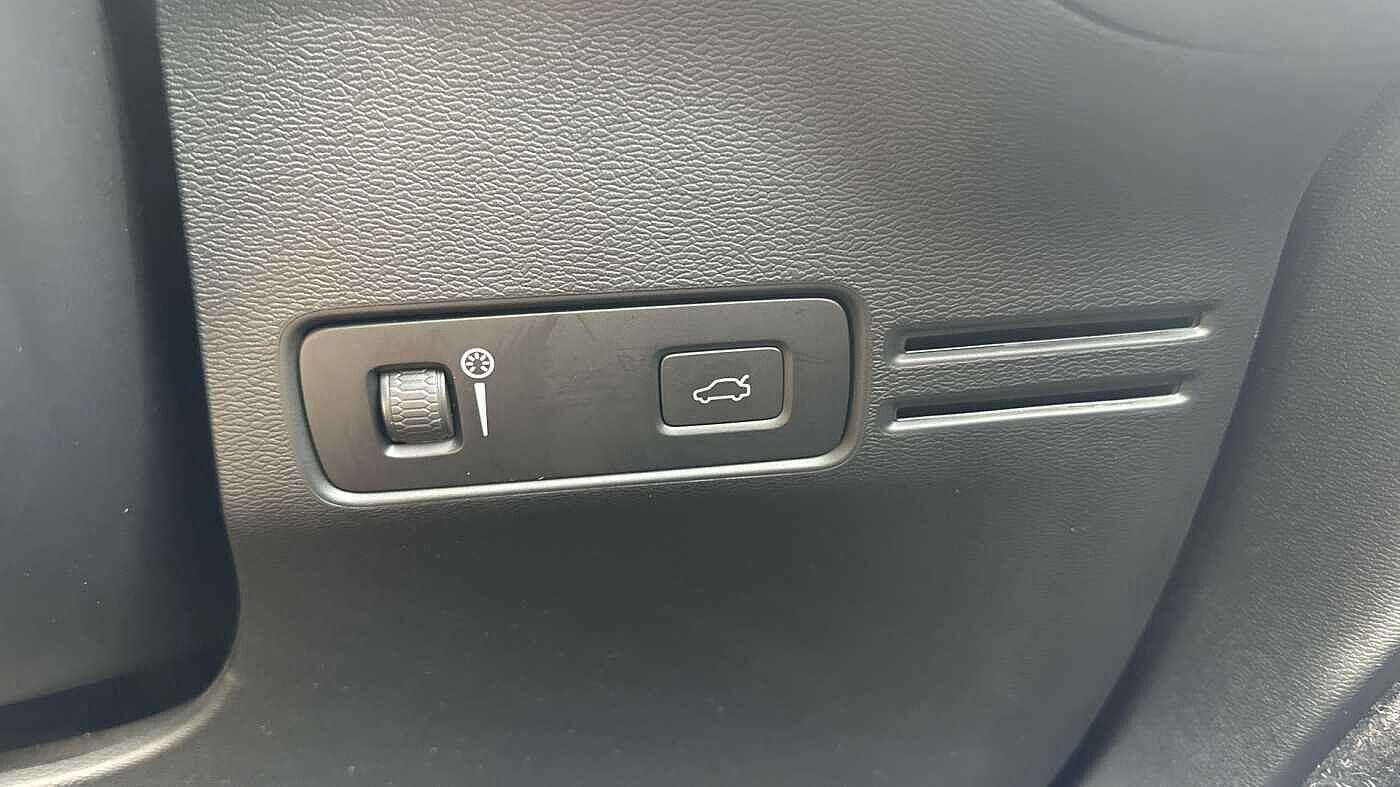 Used Volvo XC40 2021 for sale - 77363725: Photo 36