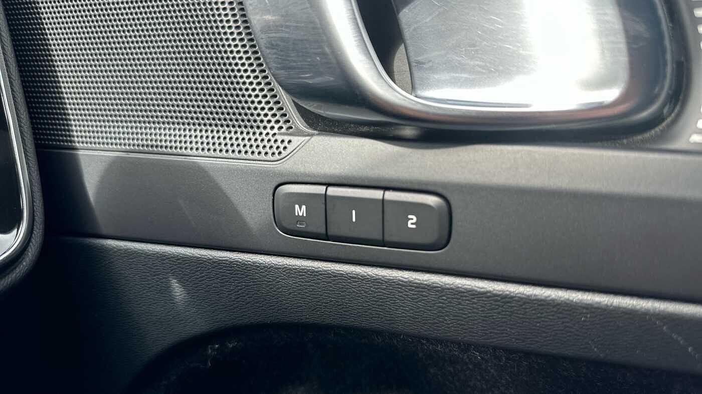 Used Volvo XC40 2021 for sale - 77363725: Photo 37