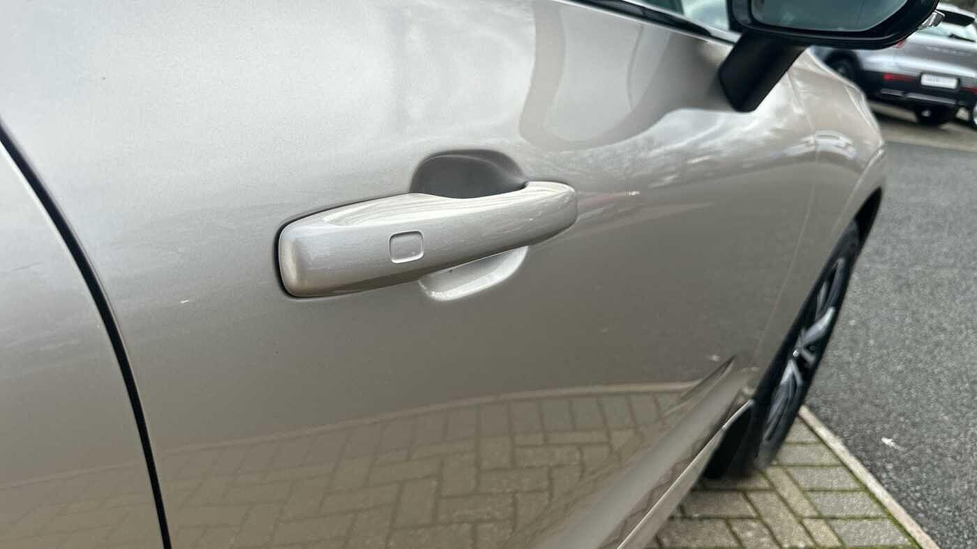 Used Volvo XC60 2024 for sale - 77958205: Photo 40