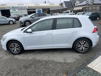 Used Volkswagen Golf 2017 for sale - 77707305: Photo