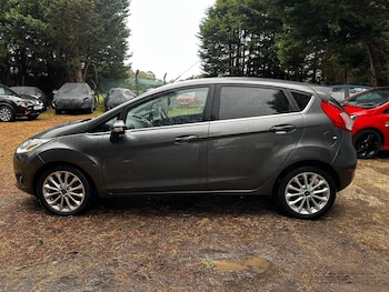 Used Ford Fiesta 2017 for sale - 75948777: Photo