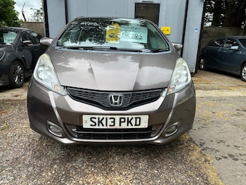 Used Honda Jazz 2013 for sale - 79090372: Photo