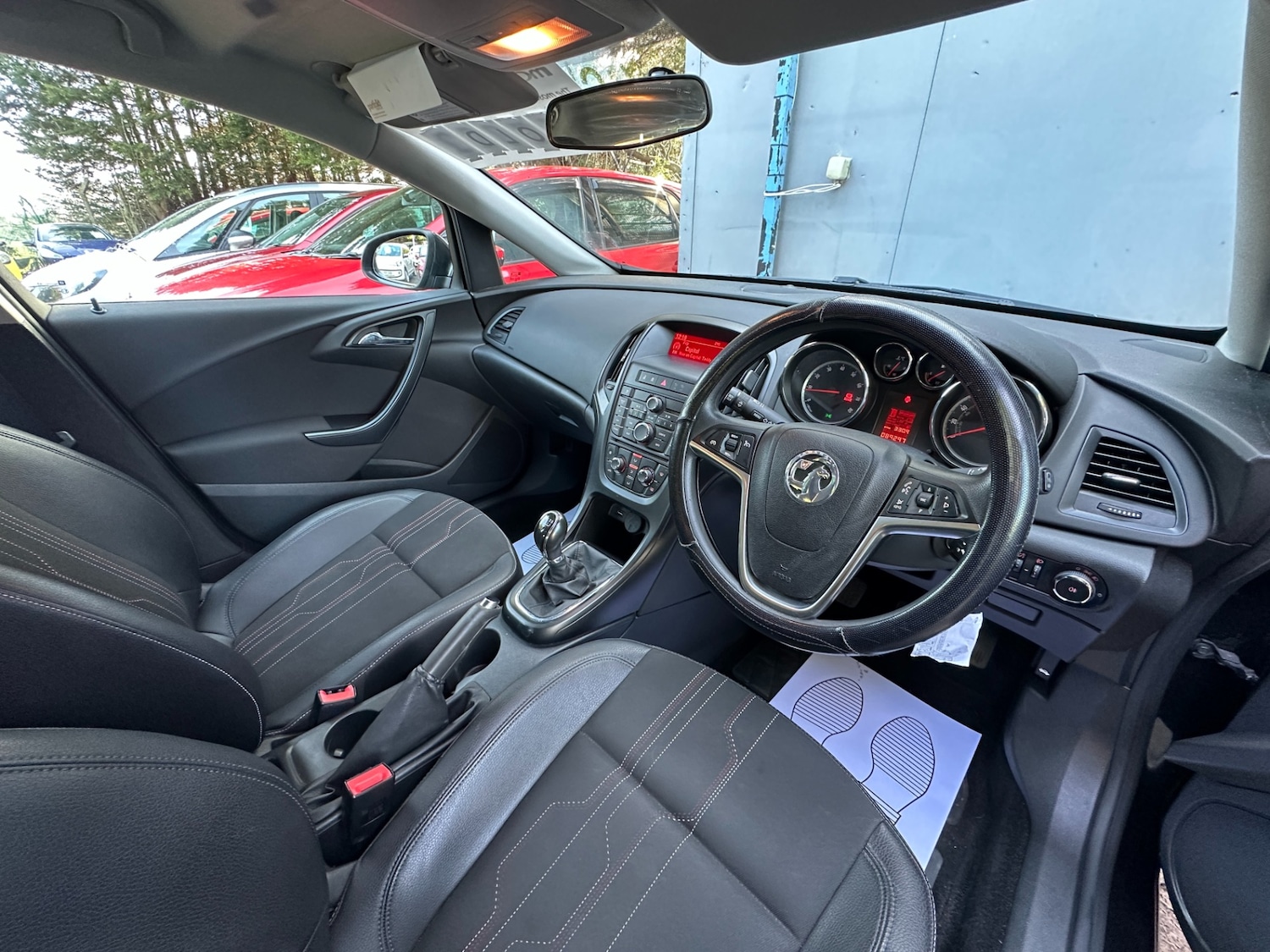 Used Vauxhall Astra 2012 for sale - 77947311: Photo 11