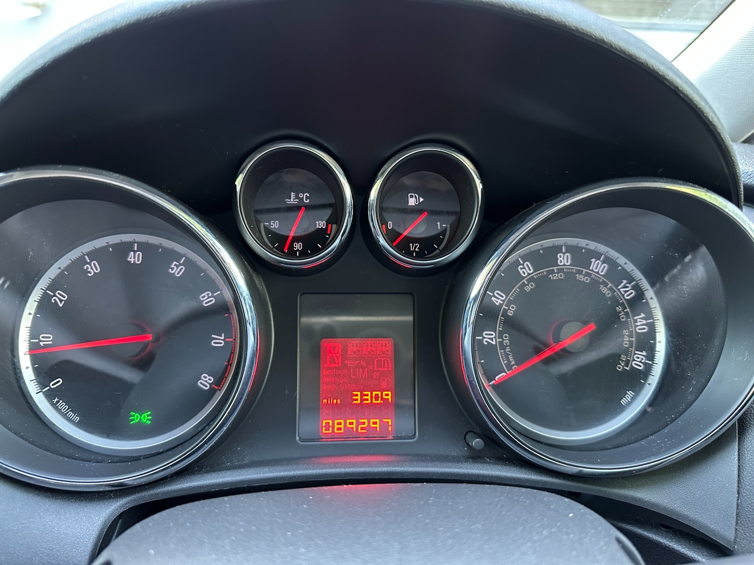 Used Vauxhall Astra 2012 for sale - 77947311: Photo 18