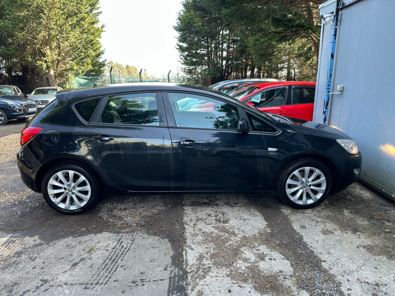 Used Vauxhall Astra 2012 for sale - 77947311: Photo 9