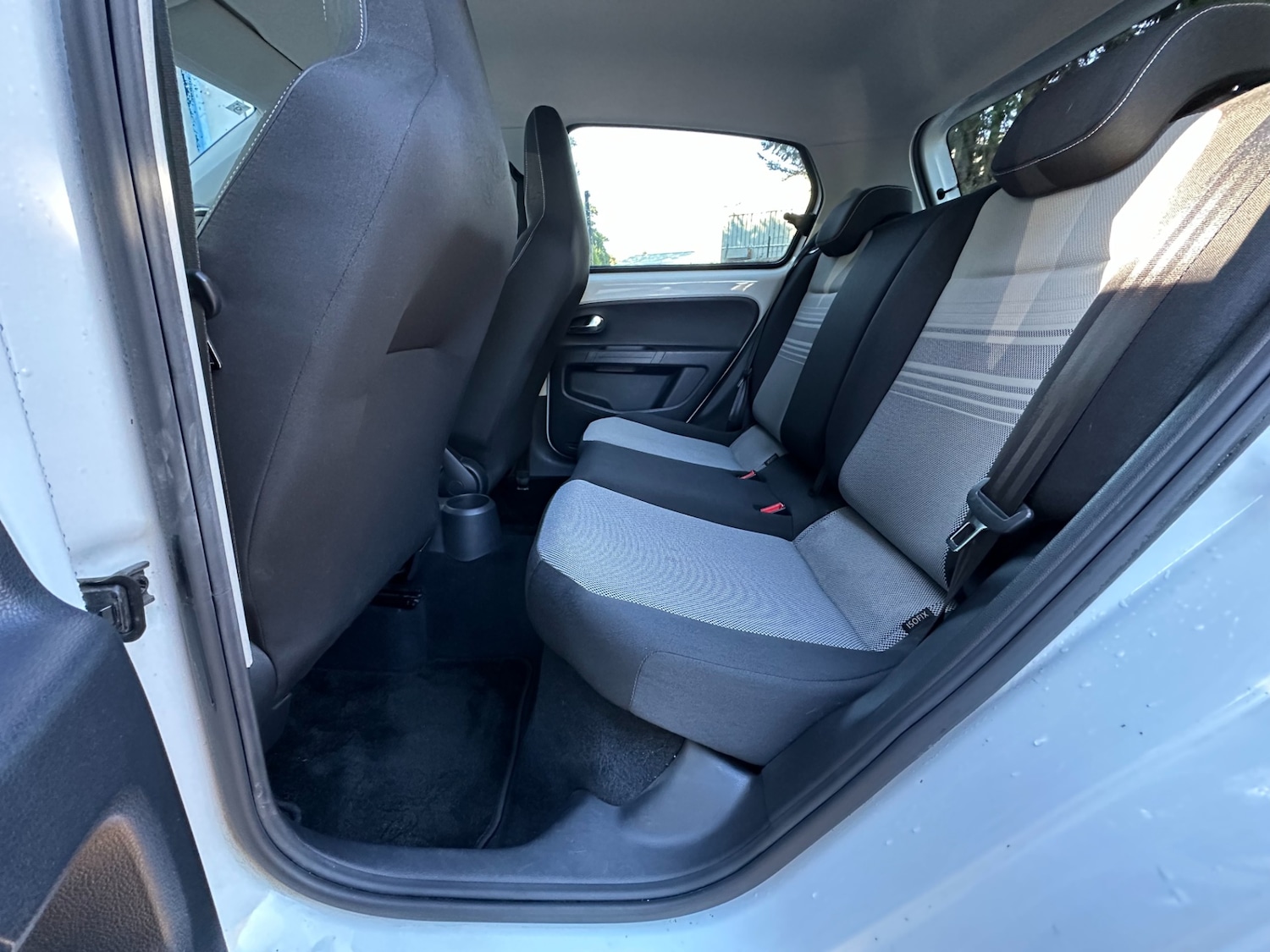 Used Volkswagen up! 2013 for sale - 77798672: Photo 12