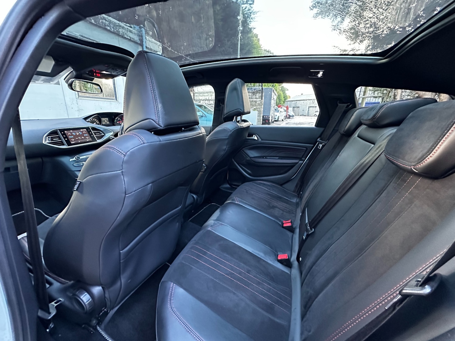 Used Peugeot 308 2018 for sale - 76438227: Photo 14