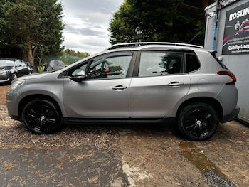 Used Peugeot 2008 2017 for sale - 76131266: Photo