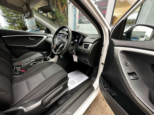 Used Hyundai i30 2015 for sale - 76198643: Photo 9