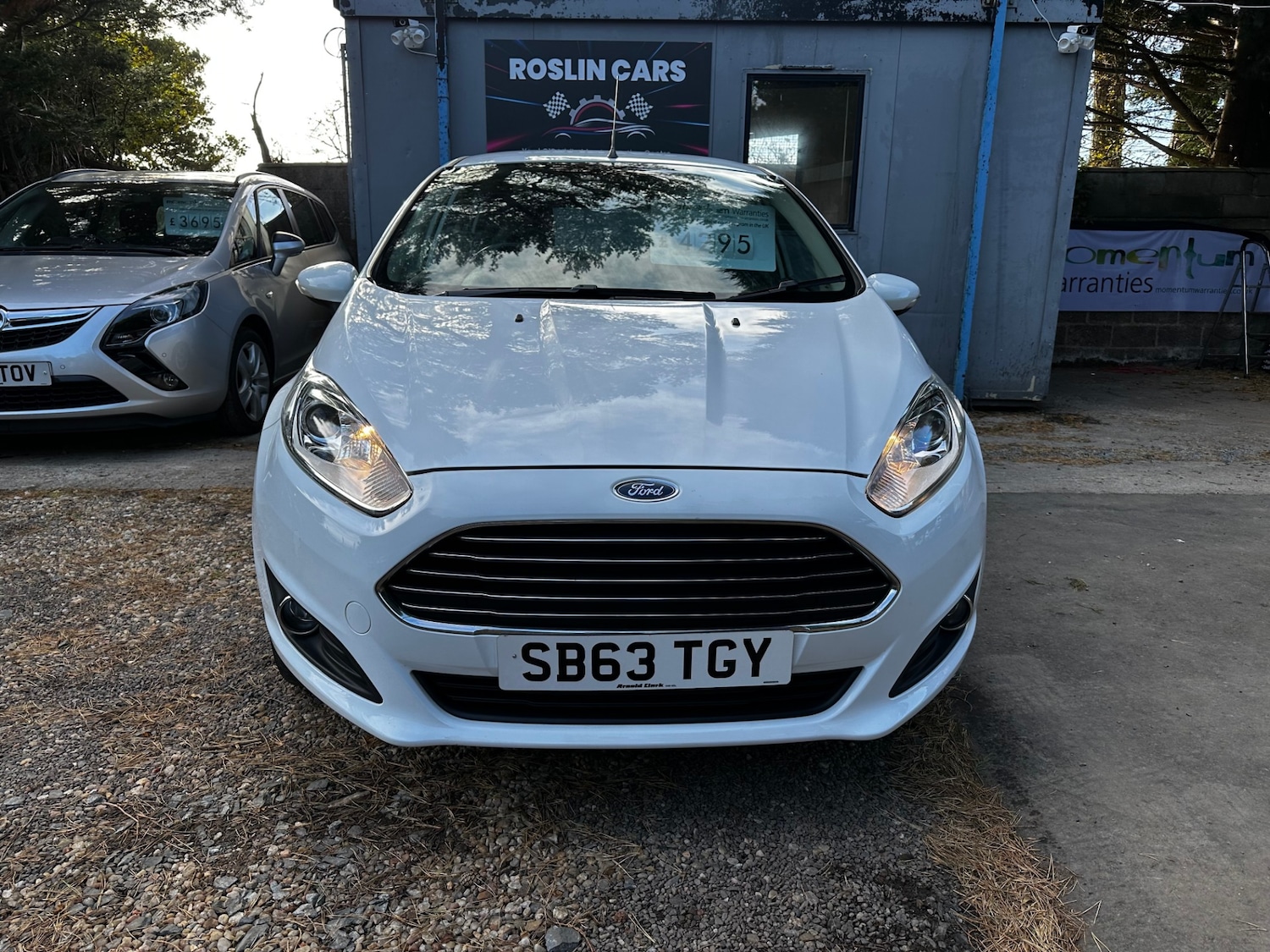Used Ford Fiesta 2013 for sale - 76243310: Photo 2