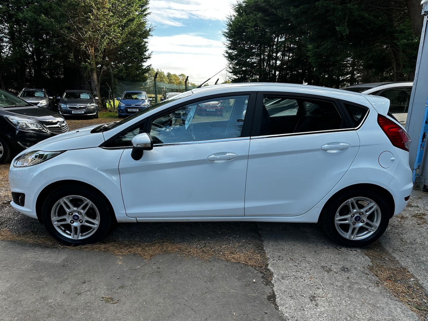 Used Ford Fiesta 2013 for sale - 76243310: Photo 4