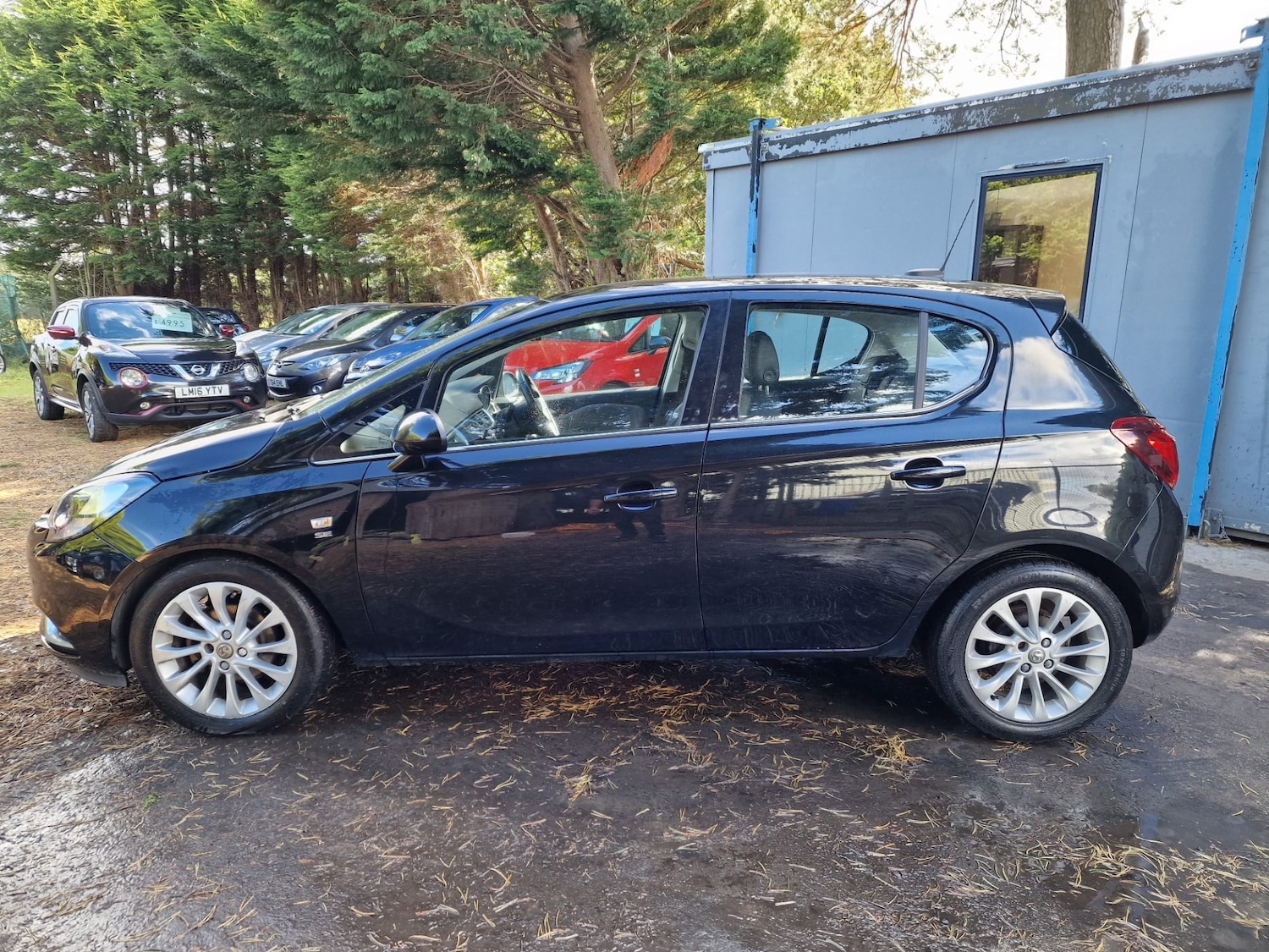 Used Vauxhall Corsa 2017 for sale - 76008479: Photo 2