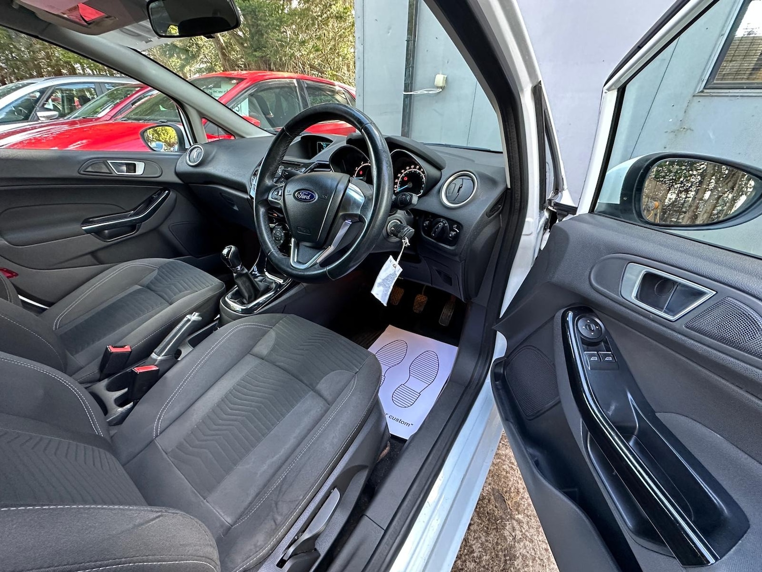 Used Ford Fiesta 2015 for sale - 78028984: Photo 9