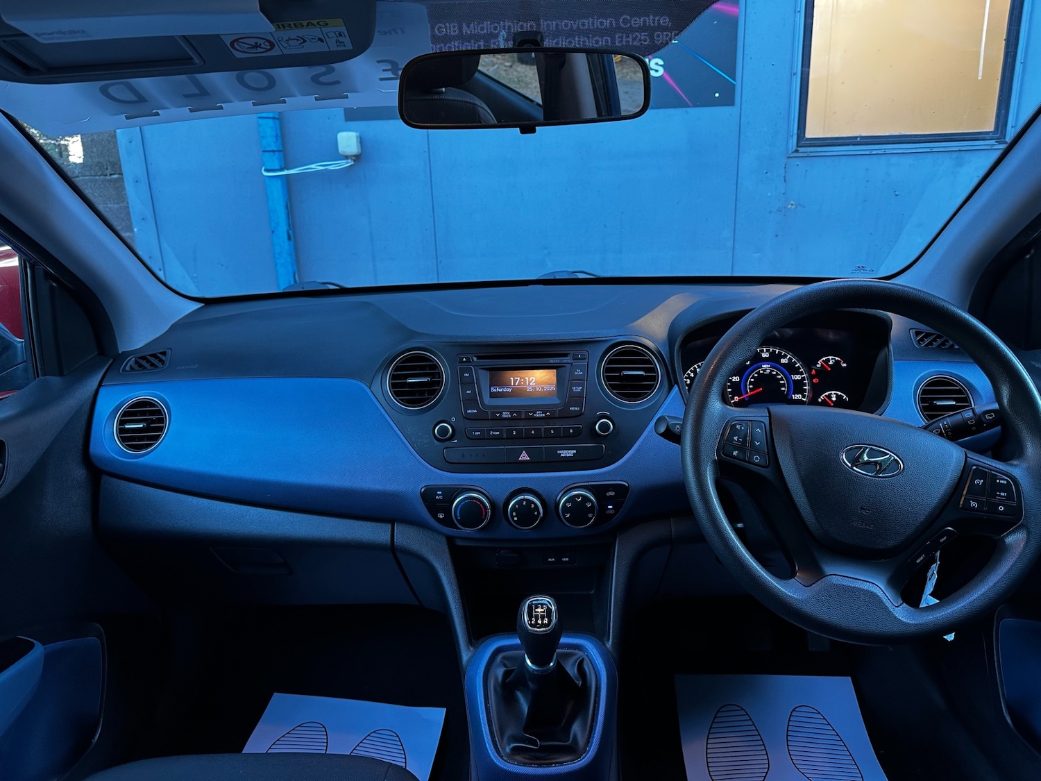 Used Hyundai i10 2016 for sale - 76375735: Photo 19