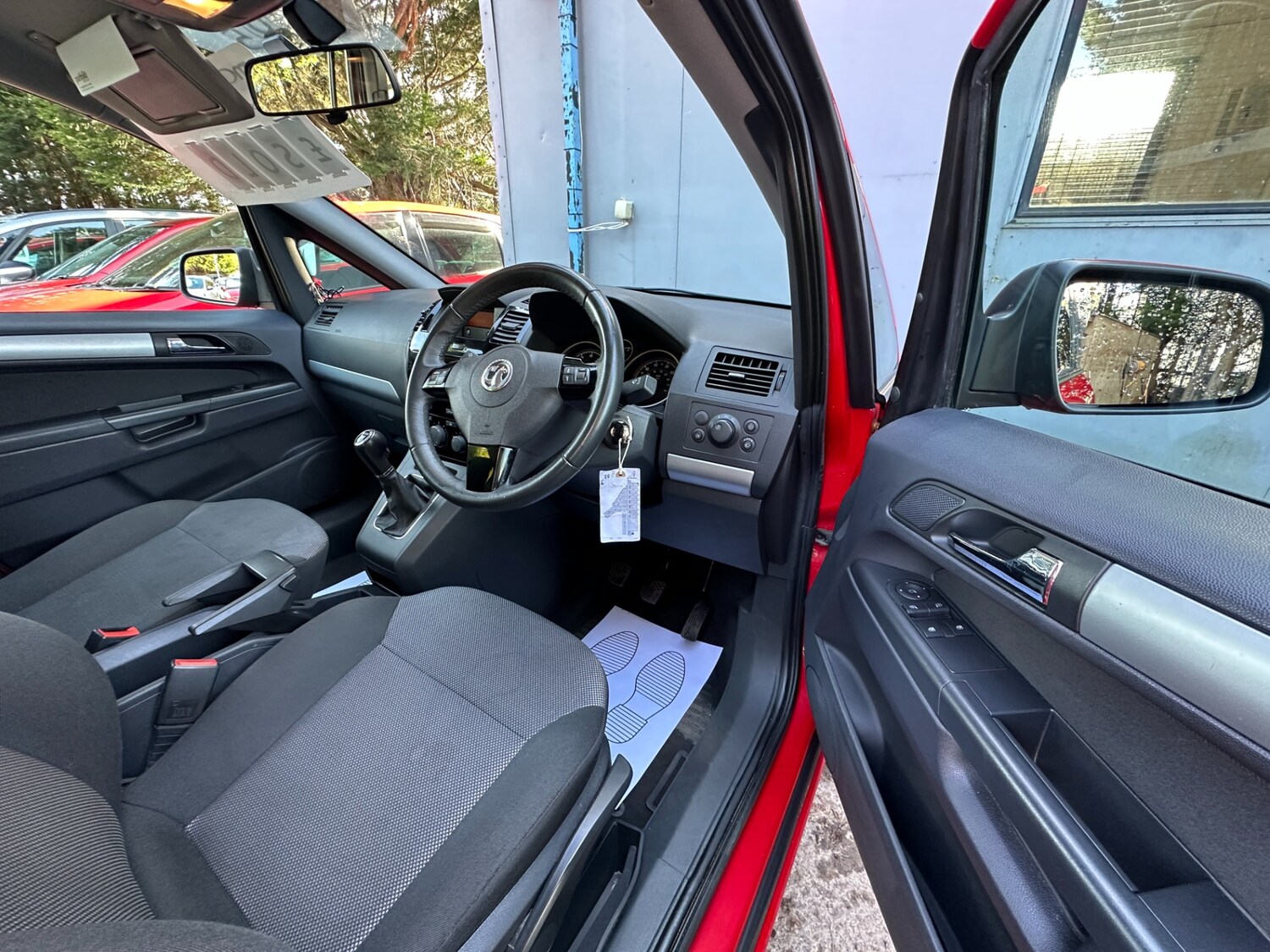 Used Vauxhall Zafira 2012 for sale - 77947367: Photo 9