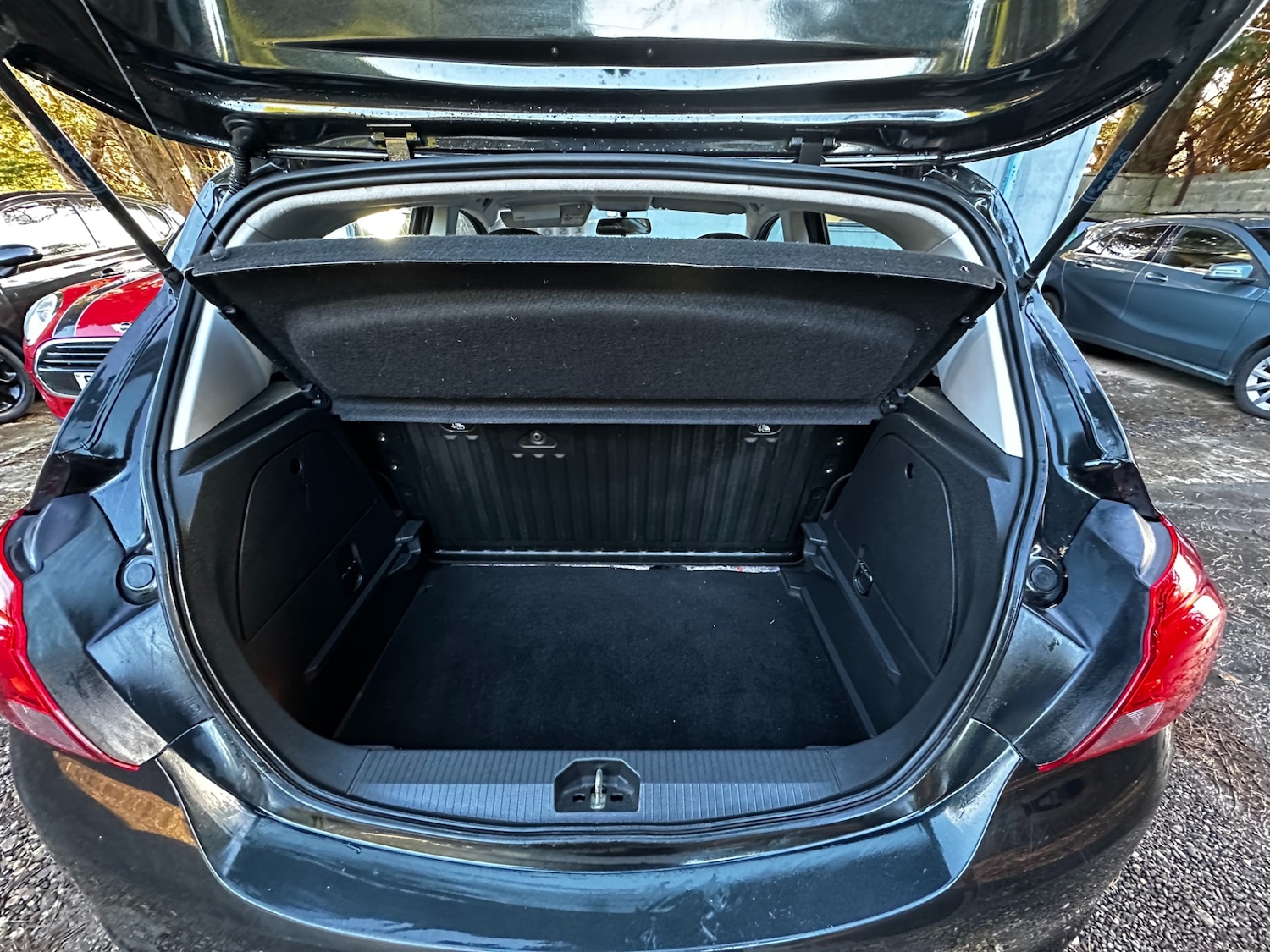 Used Vauxhall Corsa 2016 for sale - 76438286: Photo 22