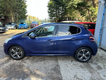 Used Peugeot 208 2014 for sale - 78001547: Photo
