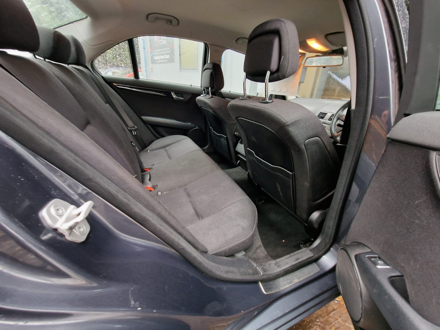 Used Mercedes-Benz C Class 2010 for sale - 76170939: Photo 14