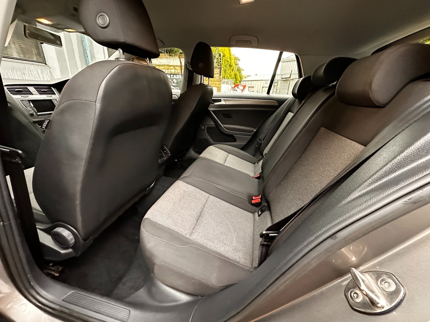 Used Volkswagen Golf 2014 for sale - 76877997: Photo 11