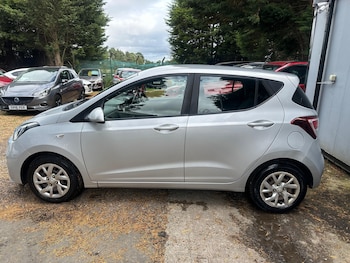 Used Hyundai i10 2017 for sale - 79432009: Photo
