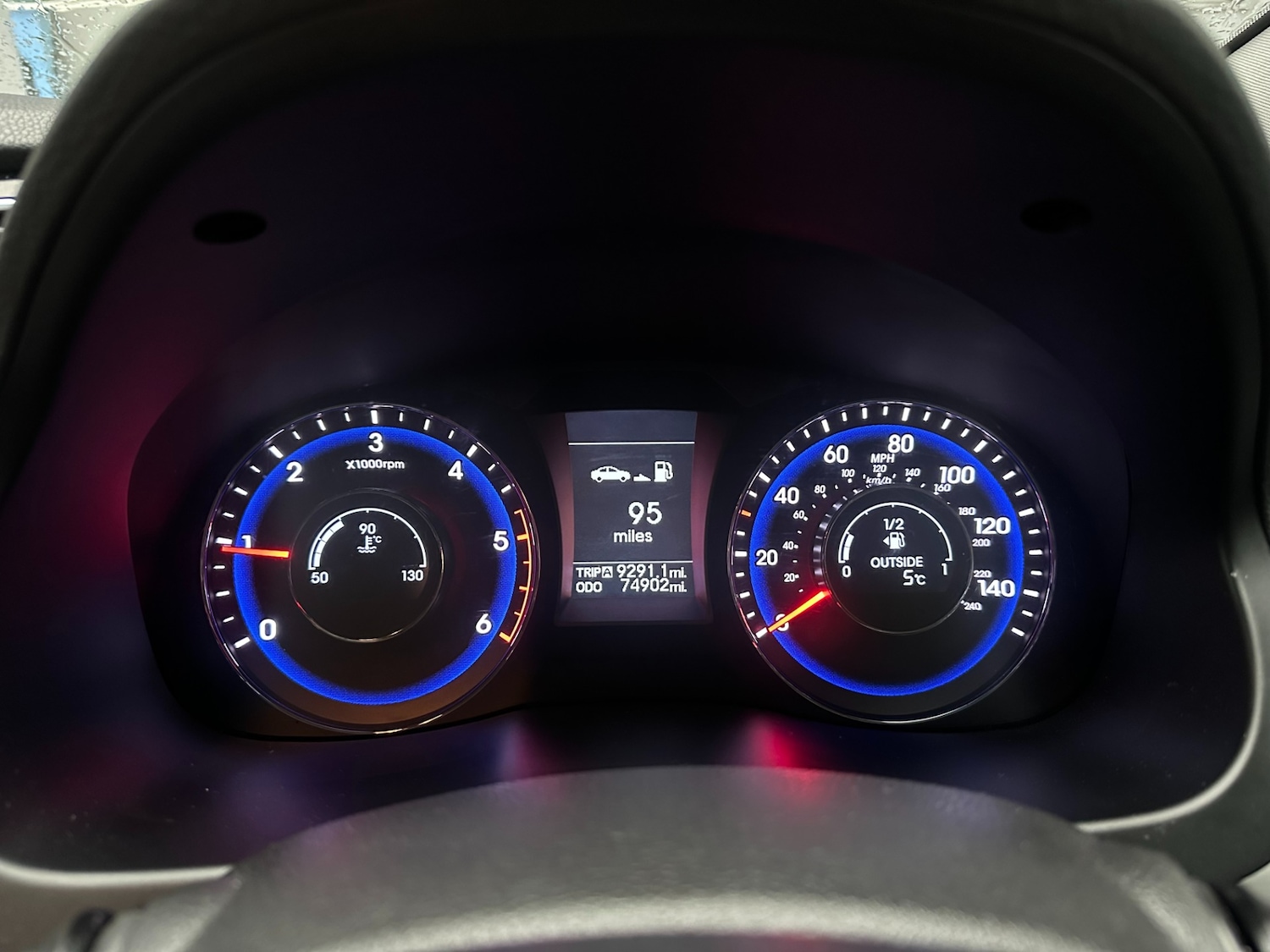 Used Hyundai i40 2012 for sale - 77324224: Photo 12