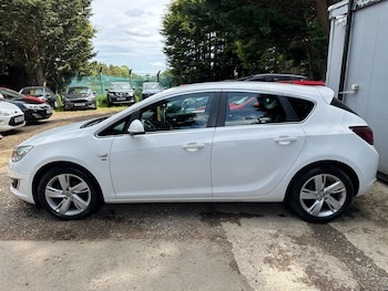 Used Vauxhall Astra 2015 for sale - 78681060: Photo