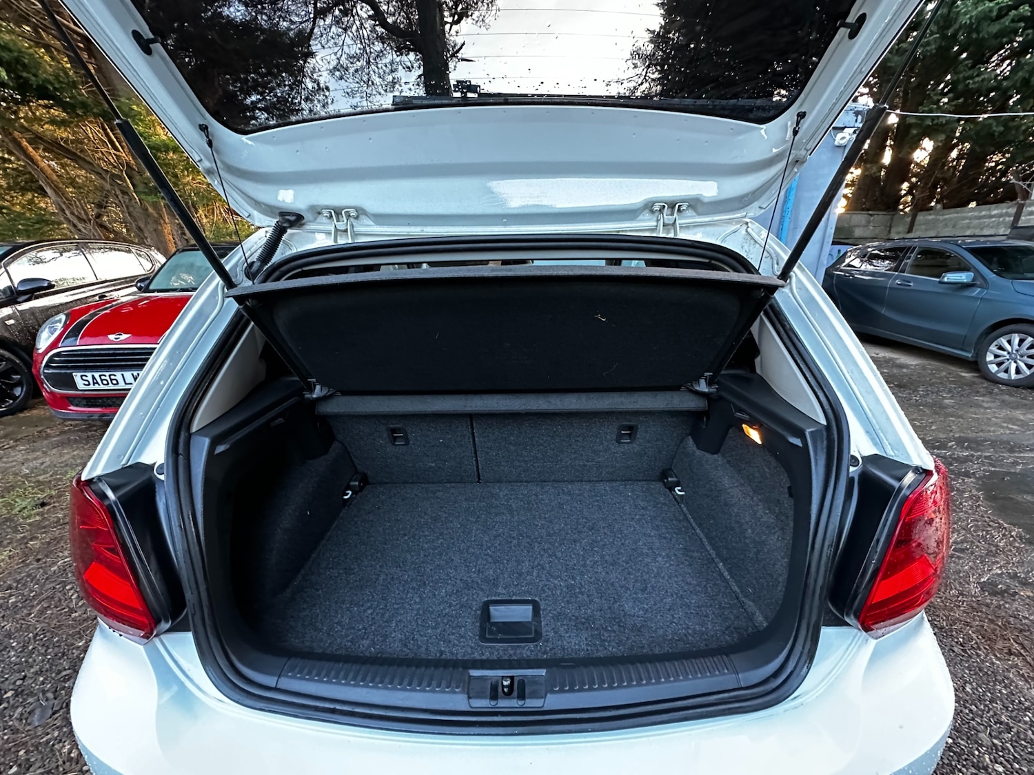 Used Volkswagen Polo 2015 for sale - 76437333: Photo 15