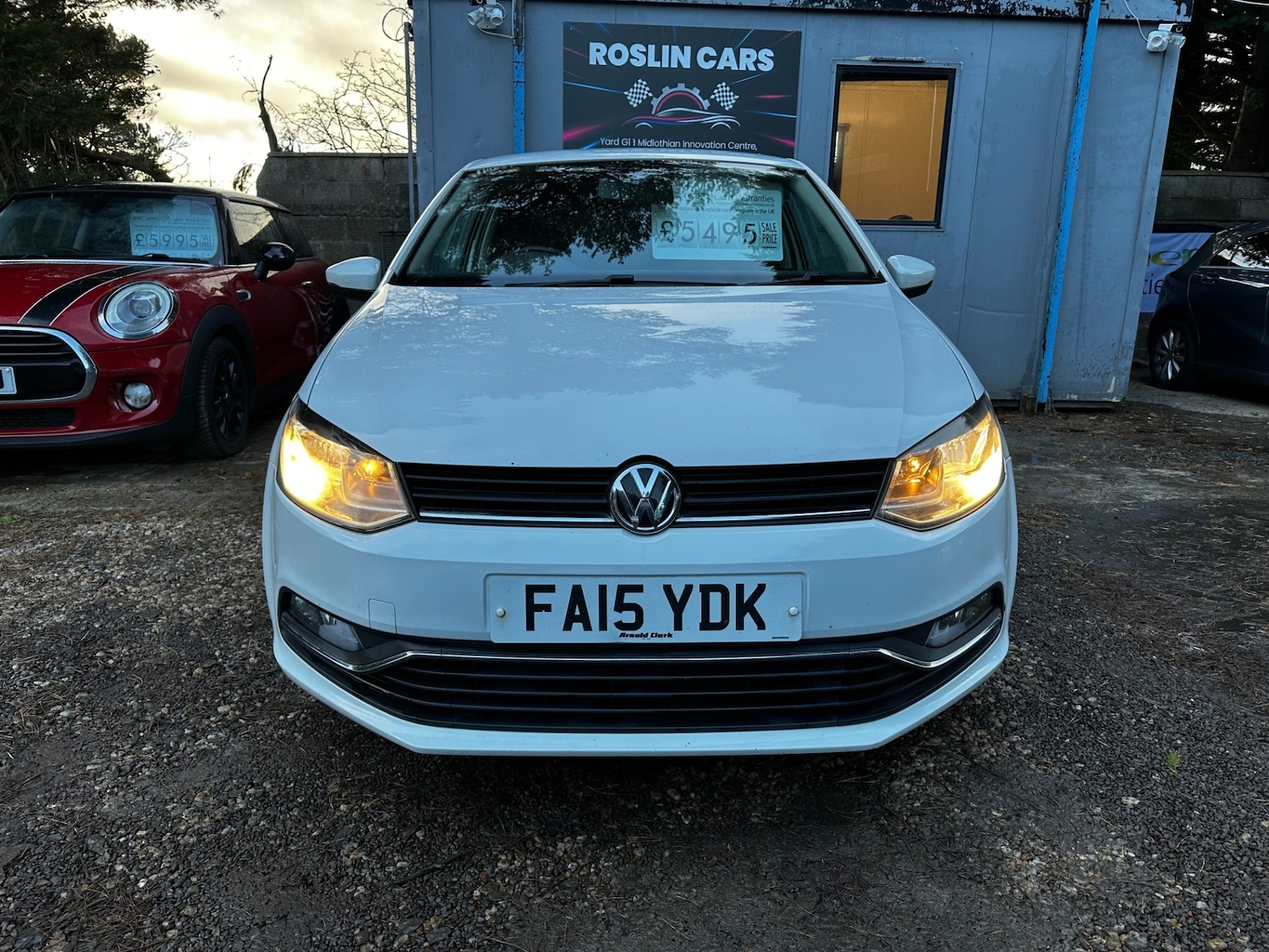 Used Volkswagen Polo 2015 for sale - 76437333: Photo 2